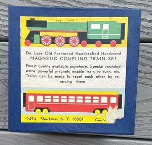VTG Shackman De Luxe Old Fashioned Handcrafted wood Magnetic Coupling Train Set